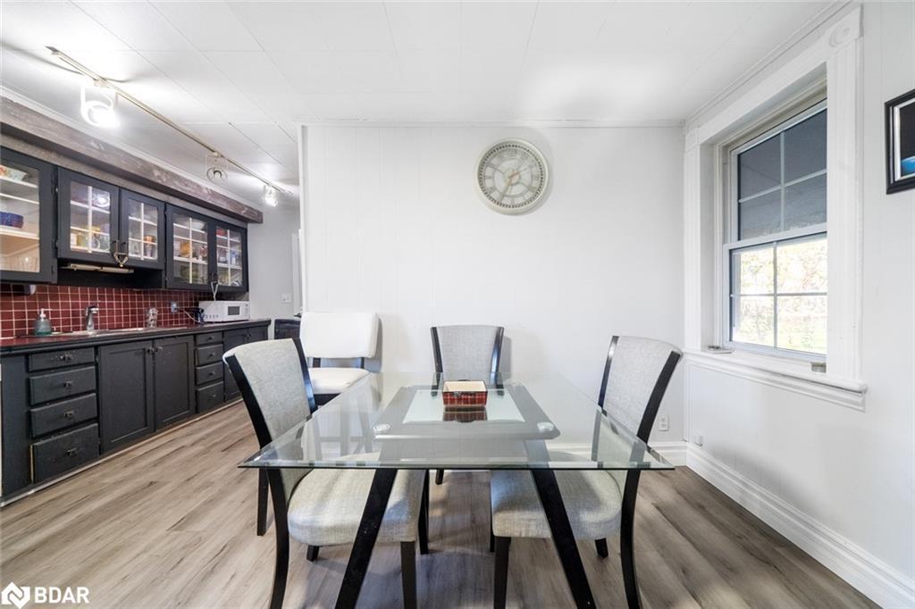 57 Coldwater Road, Severn, ON - Indoor Photo Showing Dining Room