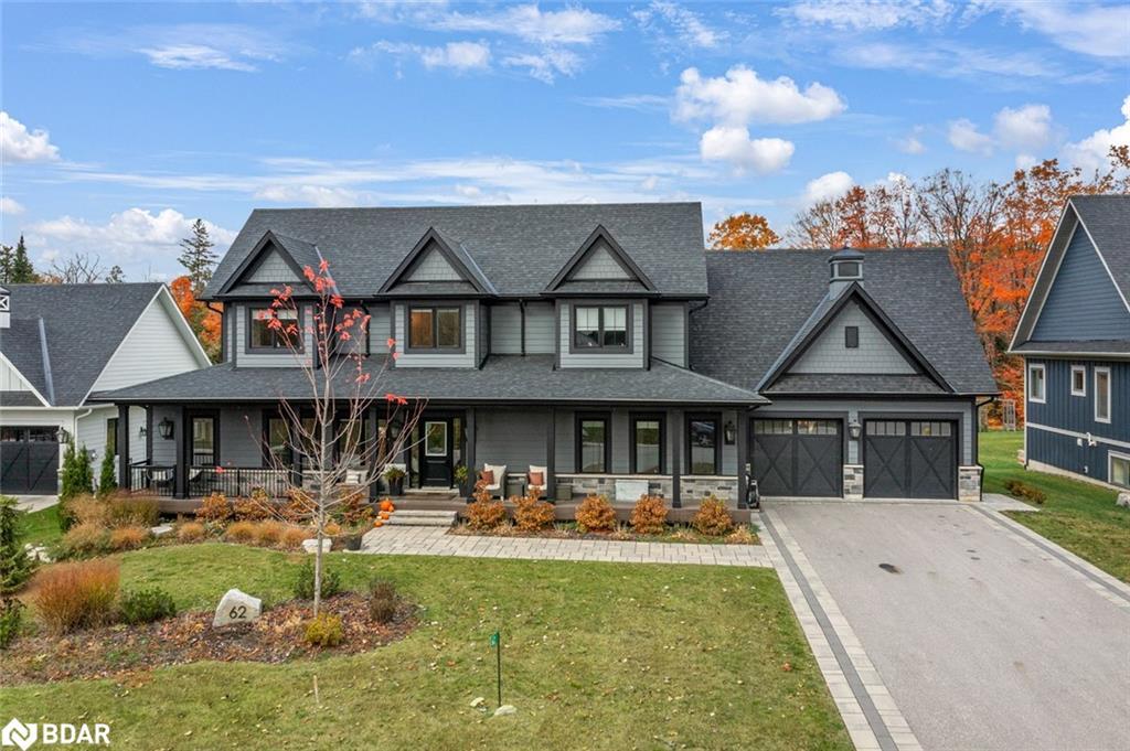 62 Thoroughbred Drive, Oro-Medonte, ON - Outdoor With Deck Patio Veranda With Facade