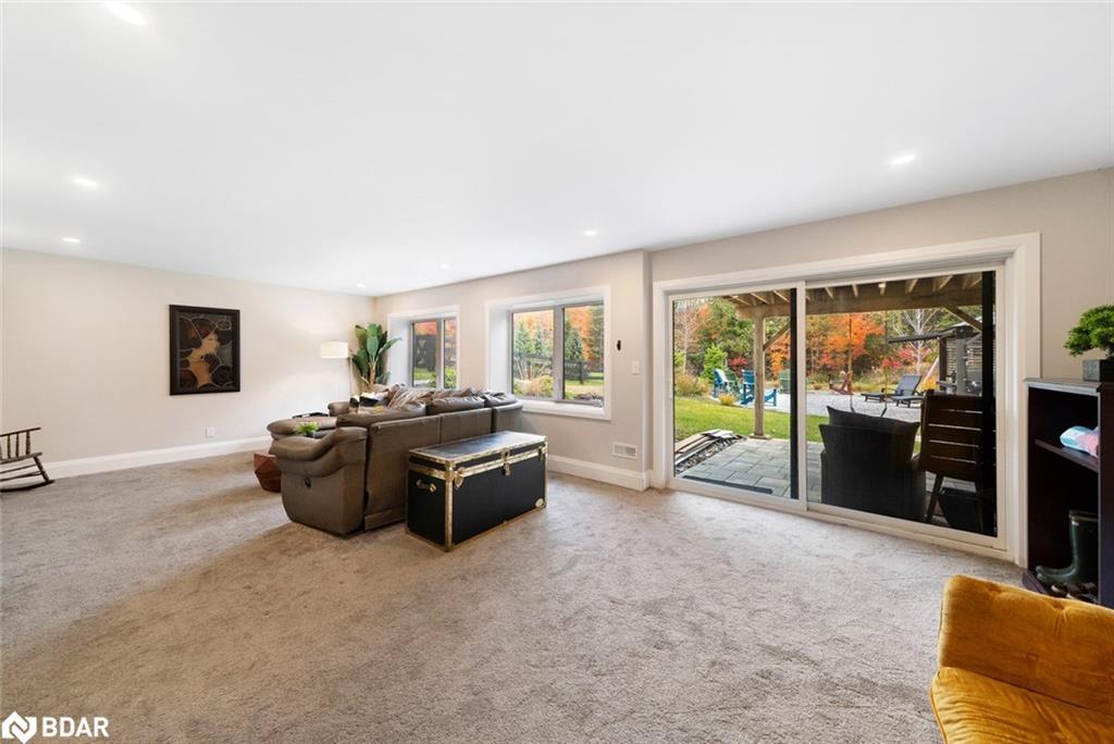 62 Thoroughbred Drive, Oro-Medonte, ON - Indoor