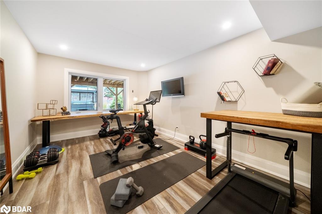 62 Thoroughbred Drive, Oro-Medonte, ON - Indoor Photo Showing Gym Room