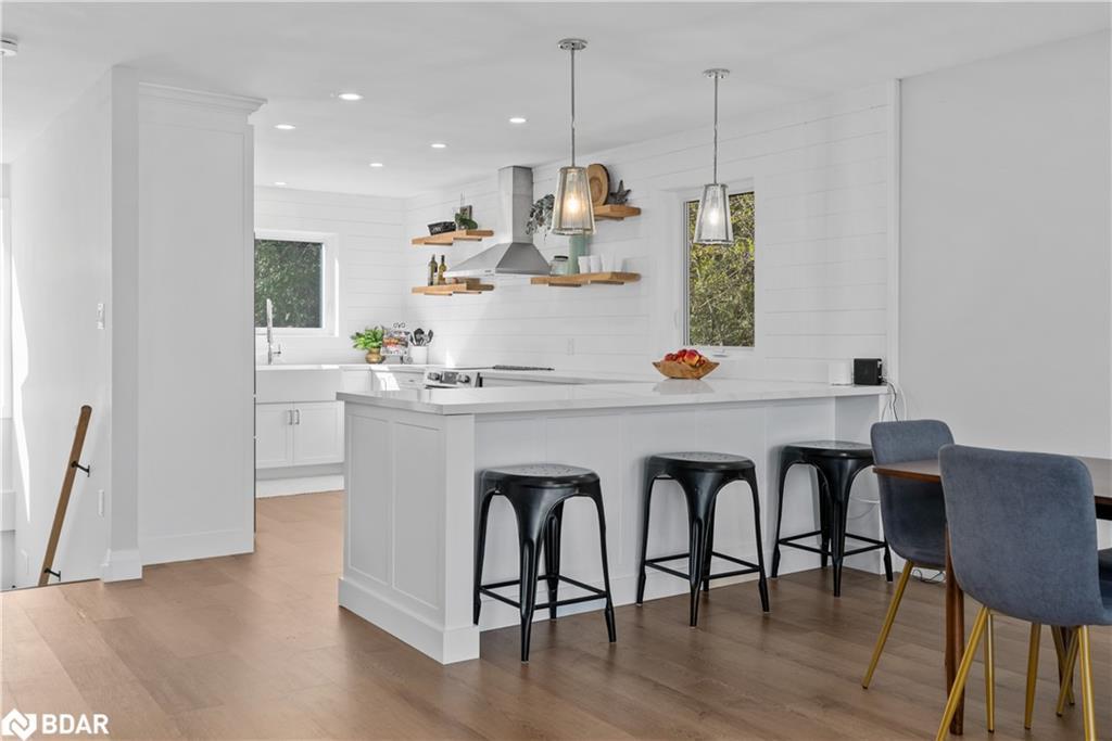 2371 Lakeshore Road E, Oro-Medonte, ON - Indoor