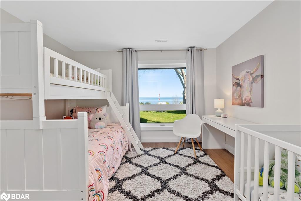 2371 Lakeshore Road E, Oro-Medonte, ON - Indoor Photo Showing Bedroom