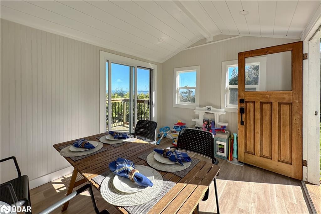 2371 Lakeshore Road E, Oro-Medonte, ON - Indoor Photo Showing Dining Room