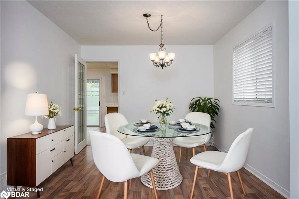 22 River Ridge Road, Barrie, ON - Indoor Photo Showing Dining Room