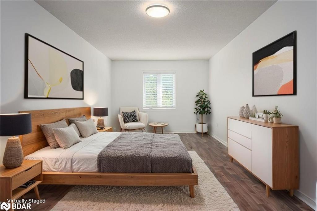 22 River Ridge Road, Barrie, ON - Indoor Photo Showing Bedroom