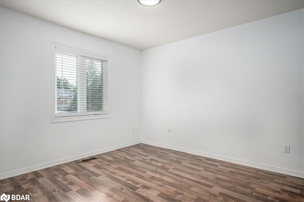 22 River Ridge Road, Barrie, ON - Indoor Photo Showing Other Room