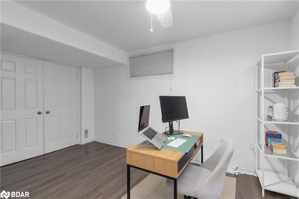 90 Larkin Drive, Barrie, ON - Indoor