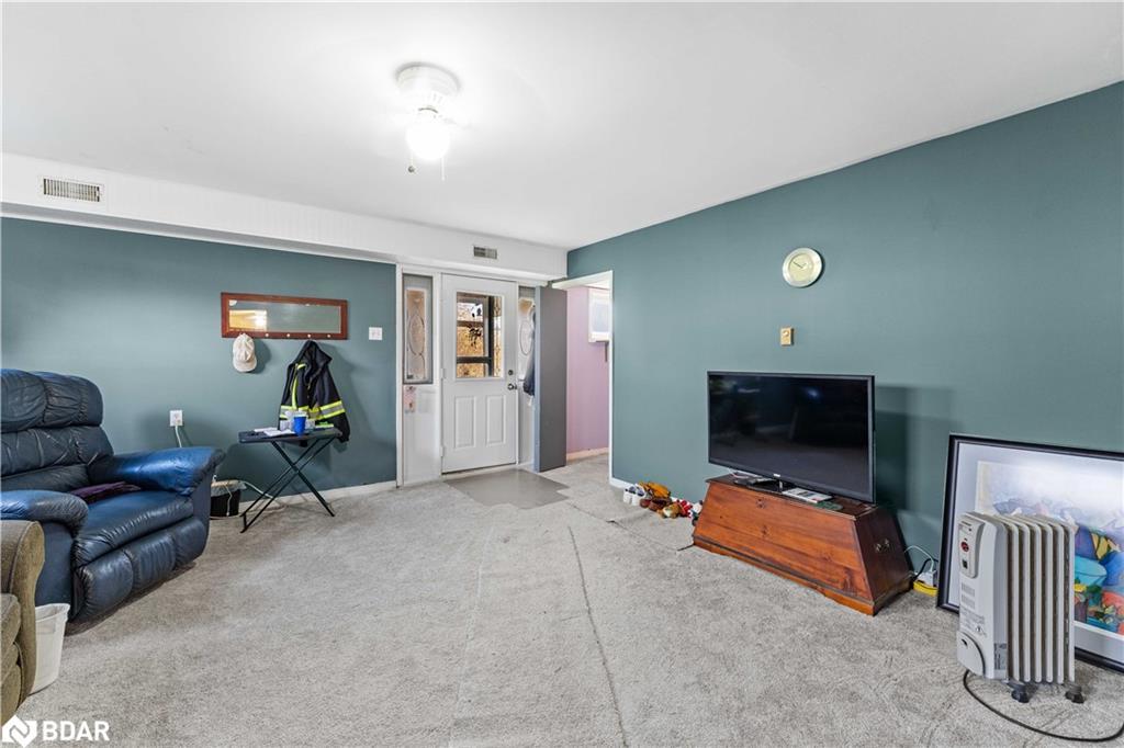 2717 3/4 Sunn Side Side Road, New Lowell, ON - Indoor