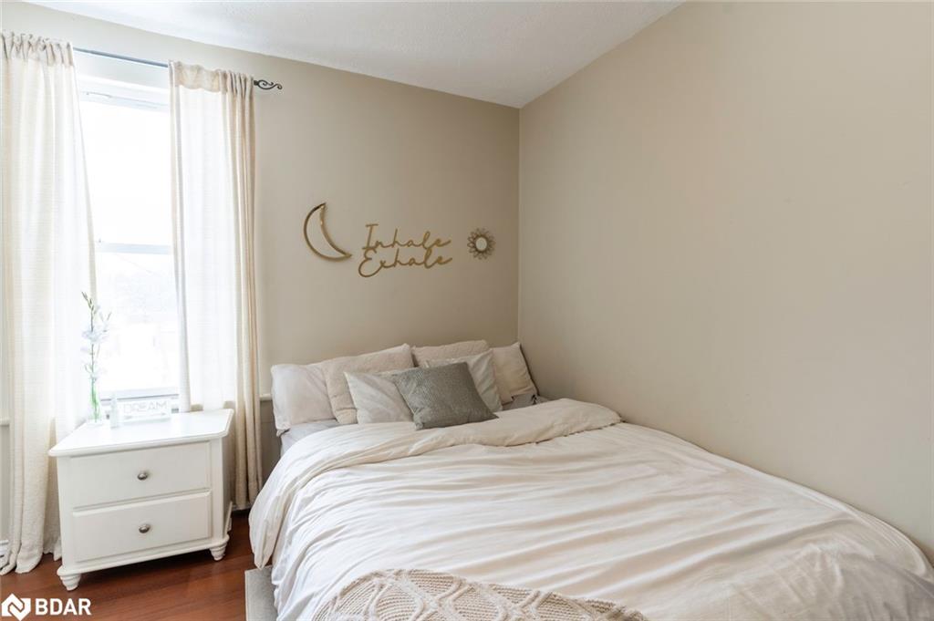 408 Regent Street, Orillia, ON - Indoor Photo Showing Bedroom