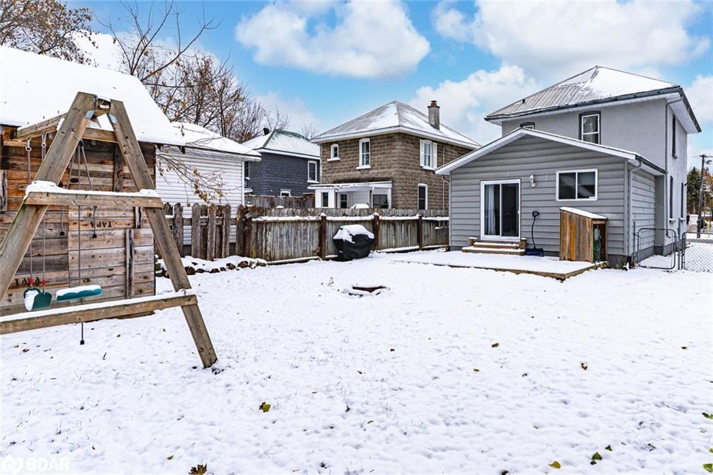 408 Regent Street, Orillia, ON - Outdoor