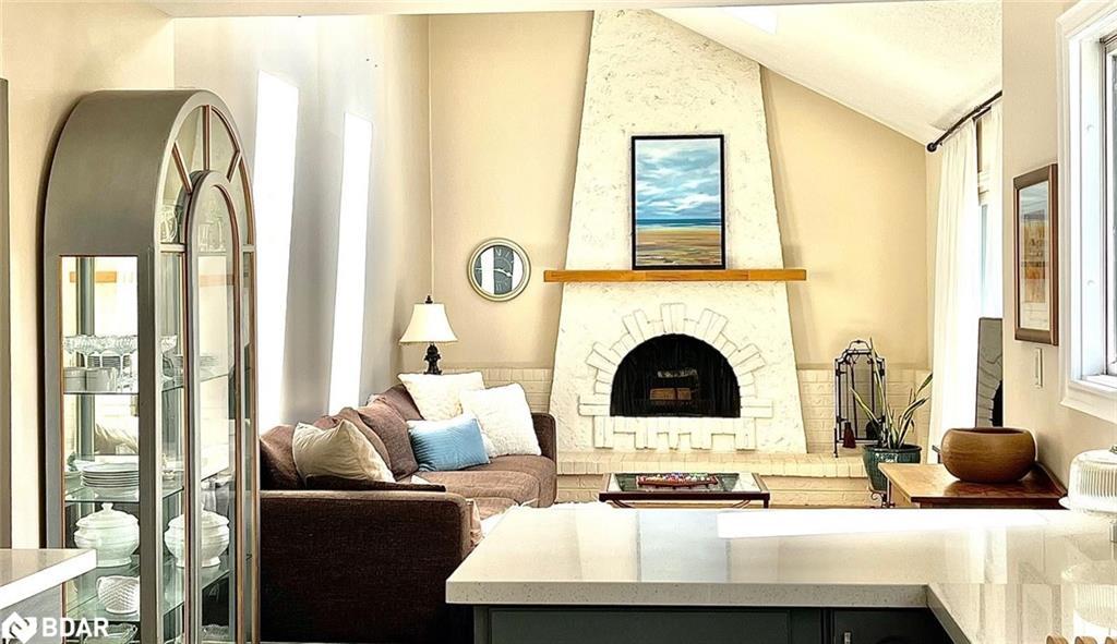 35 Glenridge Road, Barrie, ON - Indoor Photo Showing Living Room With Fireplace