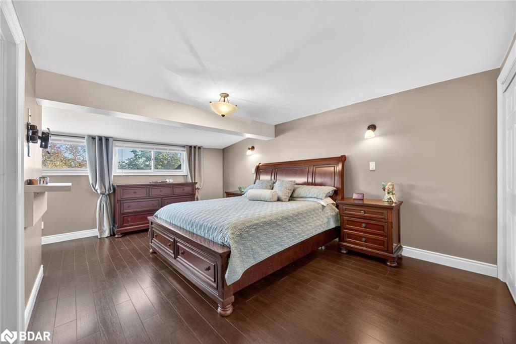 35 Glenridge Road, Barrie, ON - Indoor Photo Showing Bedroom