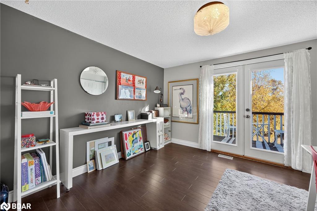 35 Glenridge Road, Barrie, ON - Indoor