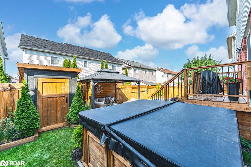 14 Regina Road, Barrie, ON - Outdoor With Deck Patio Veranda With Exterior