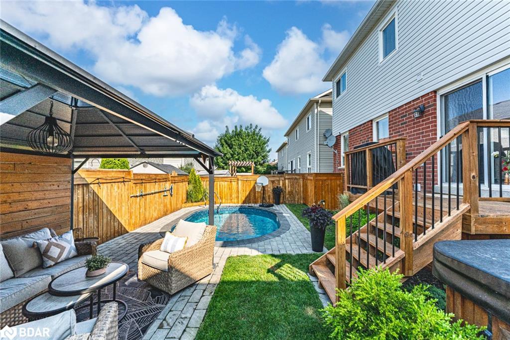 14 Regina Road, Barrie, ON - Outdoor With Deck Patio Veranda With Exterior