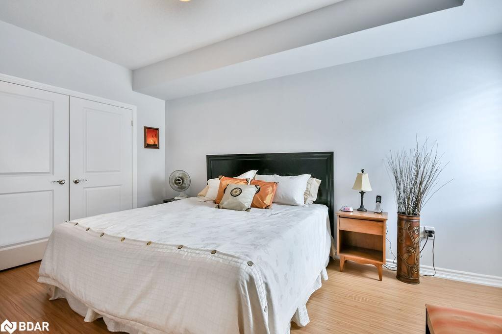 107-19B Yonge Street N, Elmvale, ON - Indoor Photo Showing Bedroom