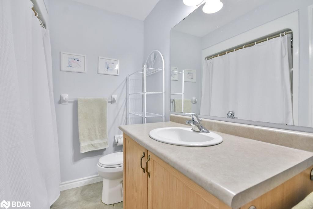 107-19B Yonge Street N, Elmvale, ON - Indoor Photo Showing Bathroom