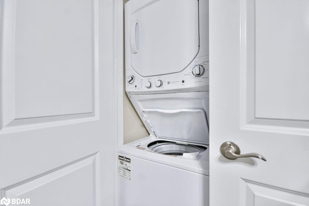 107-19B Yonge Street N, Elmvale, ON - Indoor Photo Showing Laundry Room