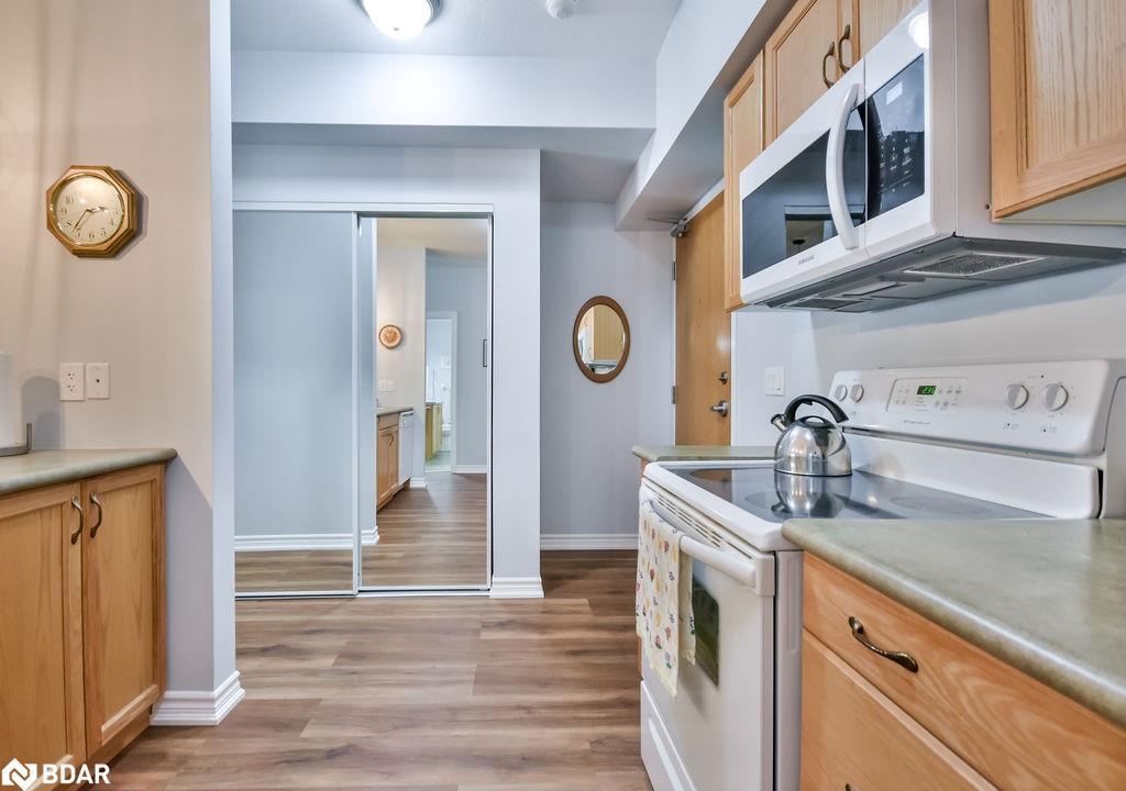 107-19B Yonge Street N, Elmvale, ON - Indoor