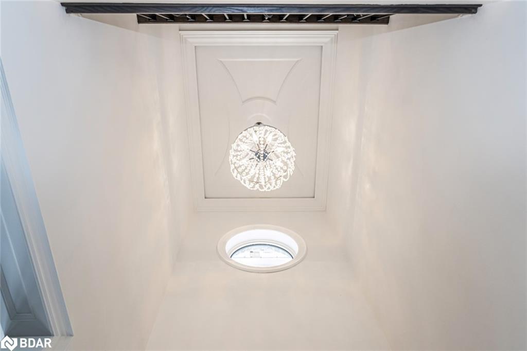 99 Mcintyre Drive, Barrie, ON - Indoor