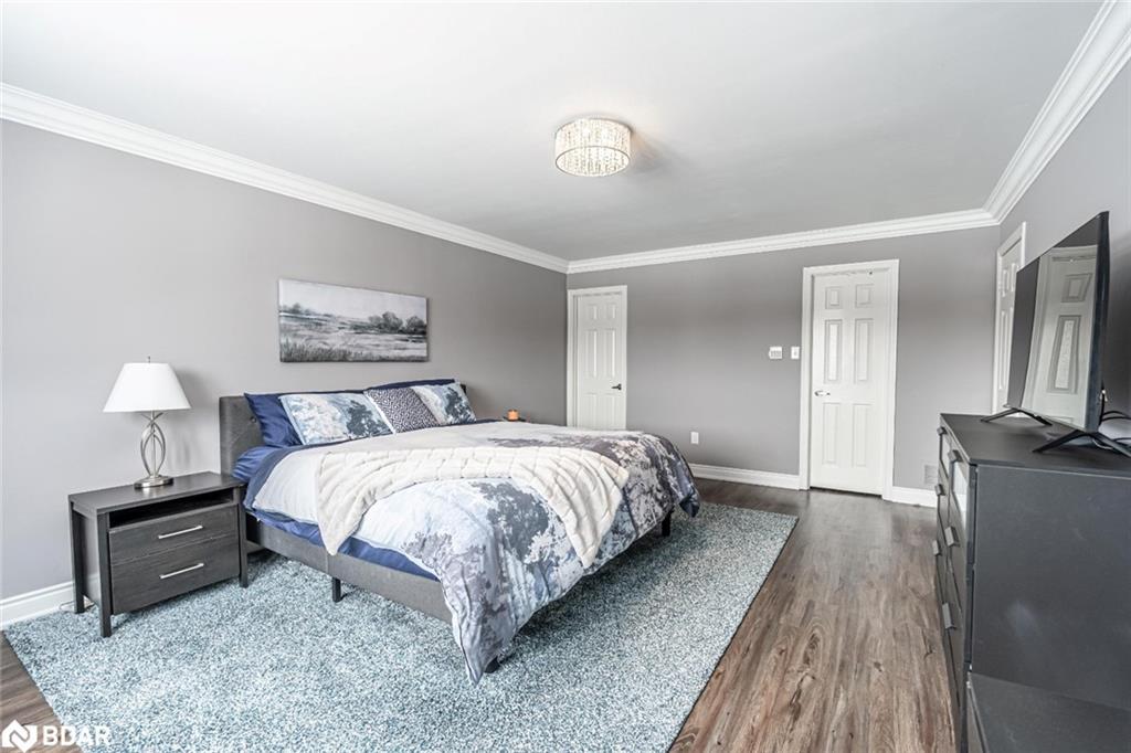99 Mcintyre Drive, Barrie, ON - Indoor Photo Showing Bedroom