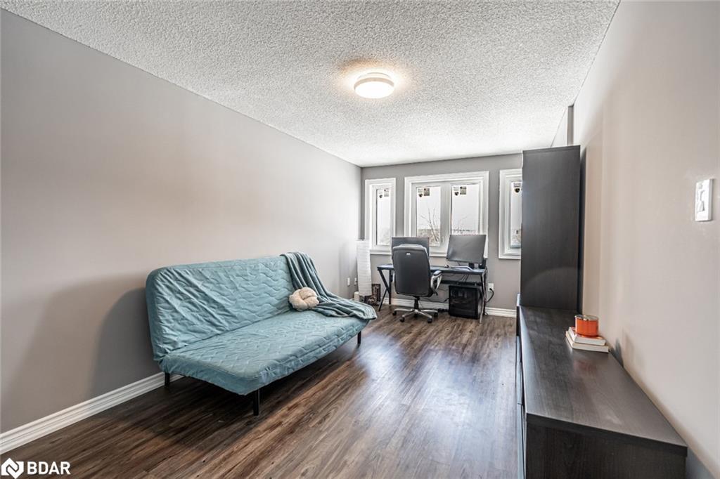 99 Mcintyre Drive, Barrie, ON - Indoor