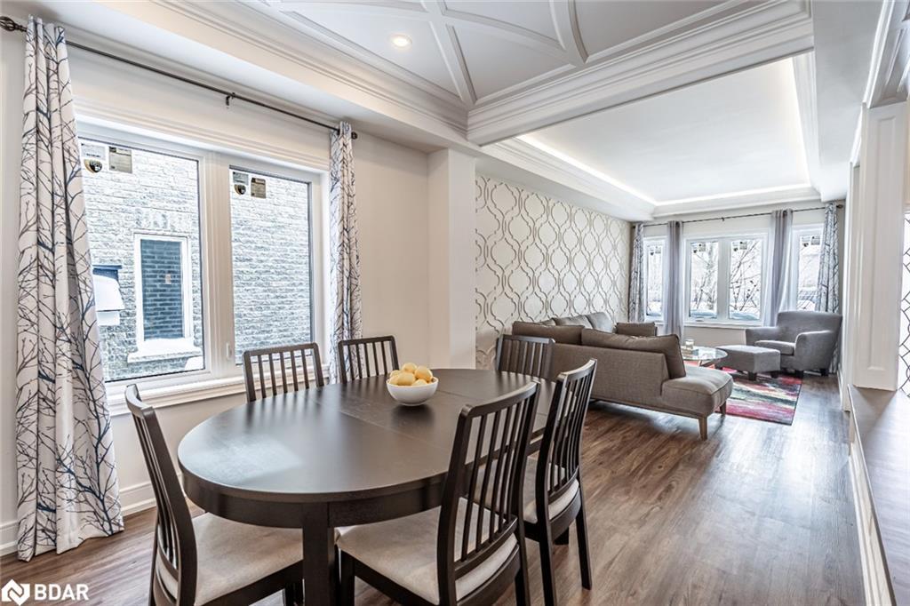 99 Mcintyre Drive, Barrie, ON - Indoor Photo Showing Dining Room