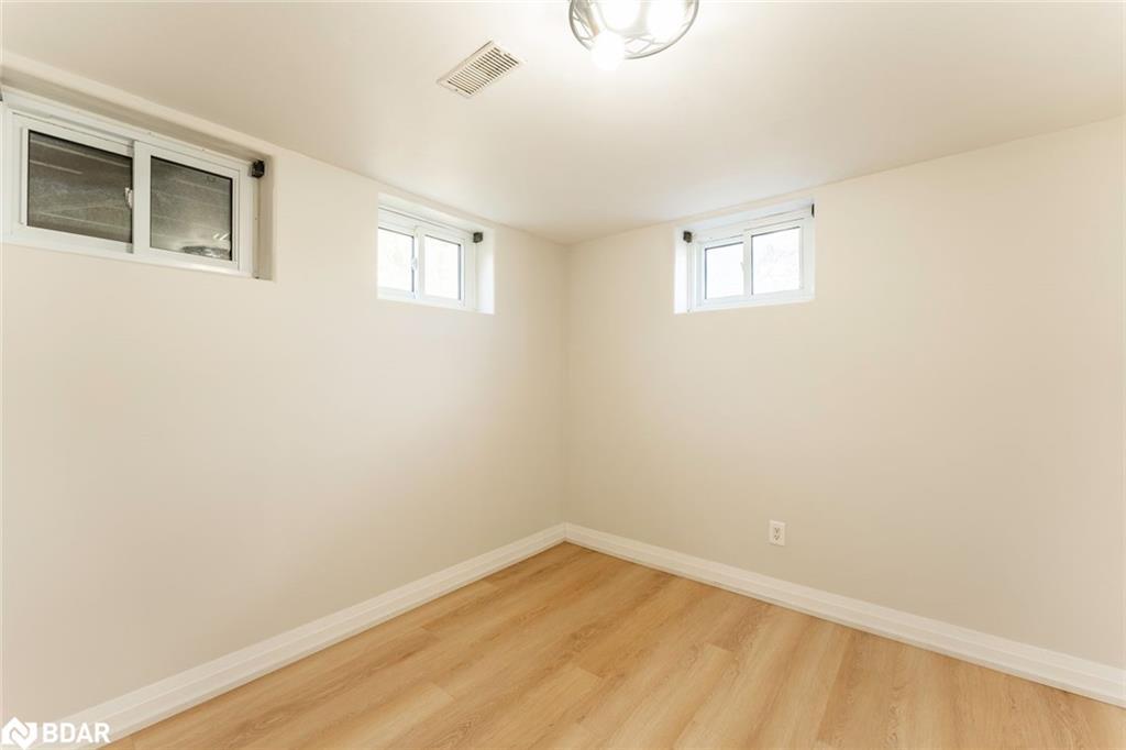 262 Duckworth Street, Barrie, ON - Indoor Photo Showing Other Room