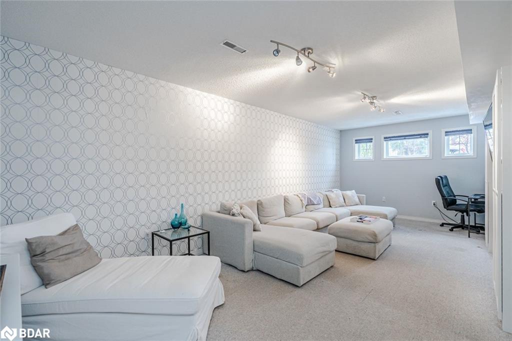 63 Mapleton Avenue, Barrie, ON - Indoor