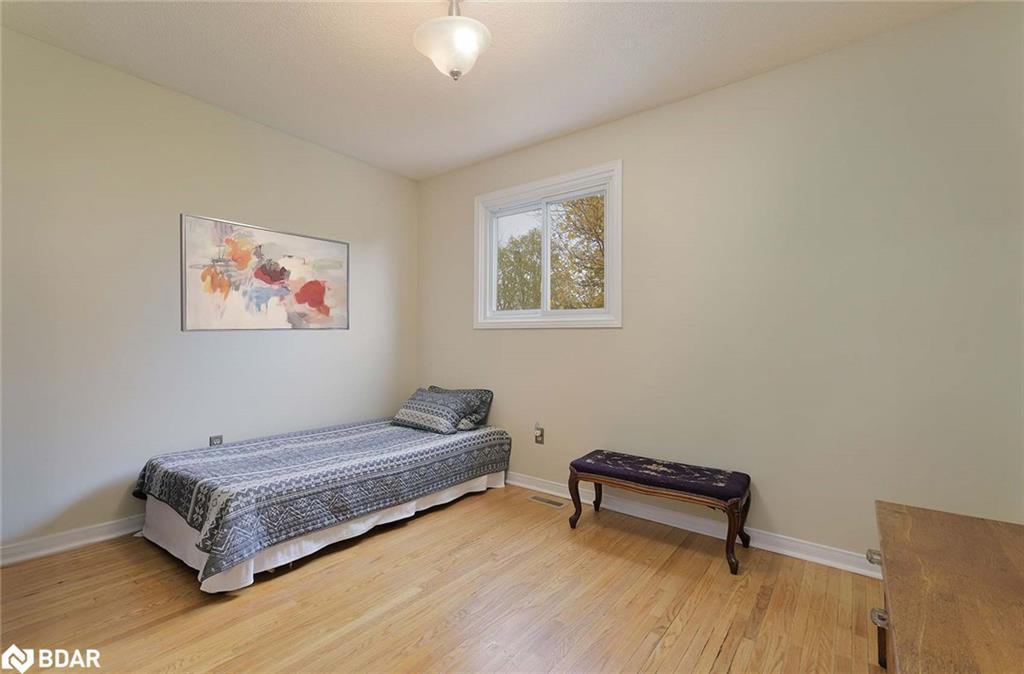 4207 Trapper Crescent, Mississauga, ON - Indoor Photo Showing Bedroom