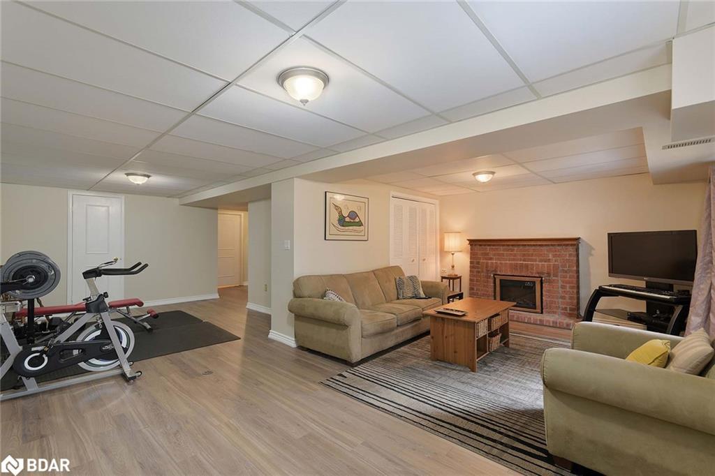4207 Trapper Crescent, Mississauga, ON - Indoor With Fireplace