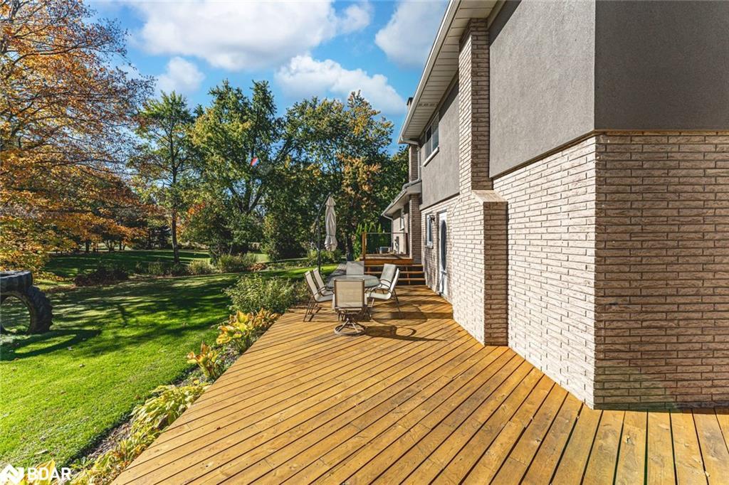 5853 Yonge Street, Innisfil, ON - Outdoor With Deck Patio Veranda