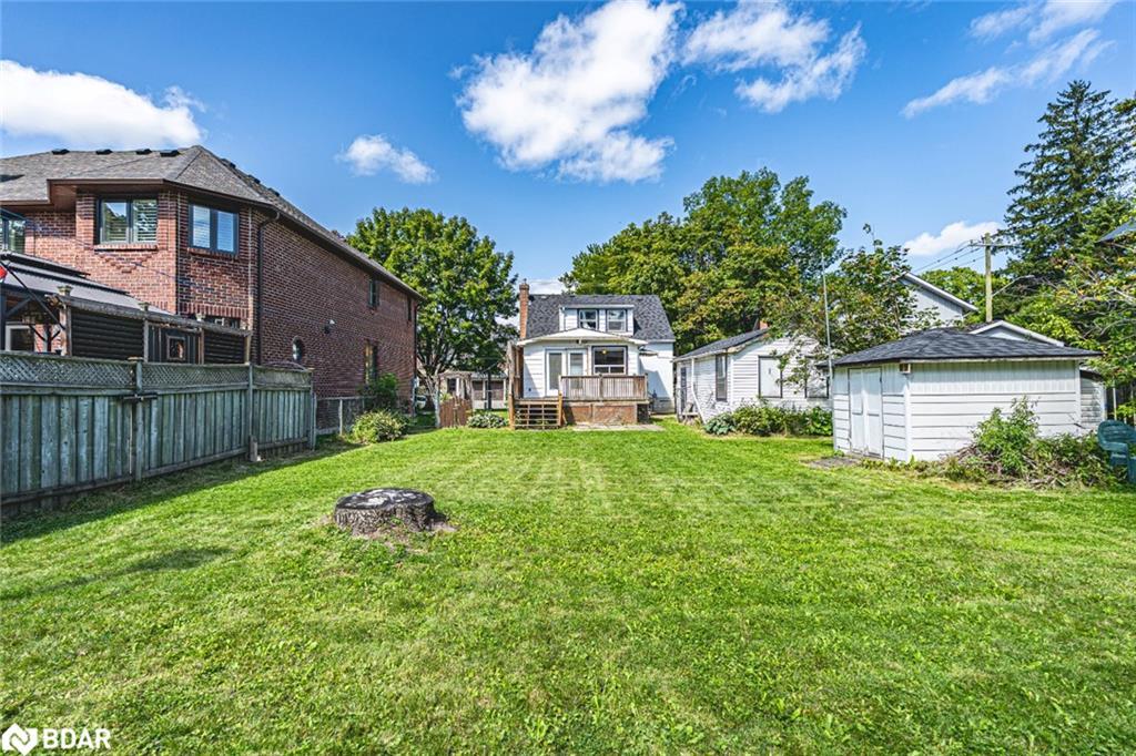 85 Tyler Street, Aurora, ON - Outdoor