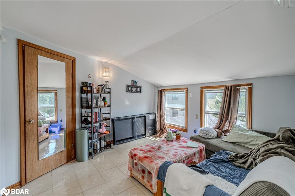 85 Tyler Street, Aurora, ON - Indoor Photo Showing Other Room