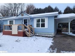 272 Jeff Smith Court Newmarket, ON L3Y 8C5