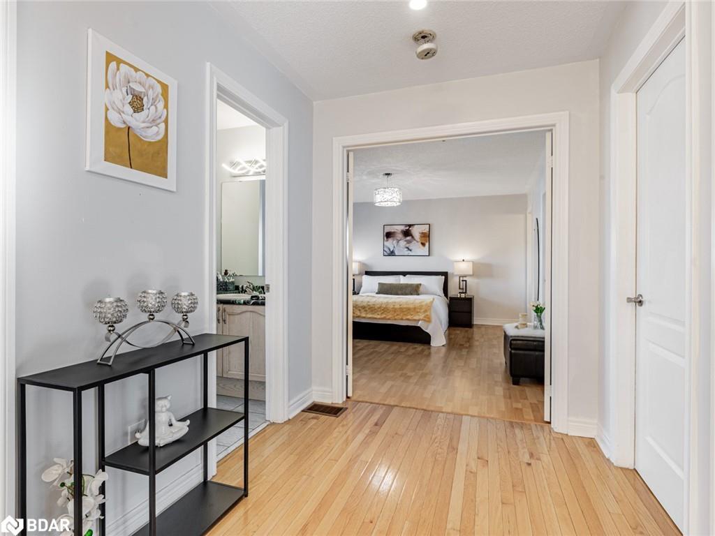 129 Flagstone Way, Newmarket, ON - Indoor