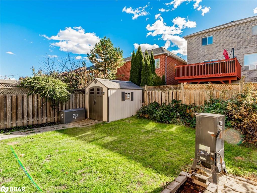 129 Flagstone Way, Newmarket, ON - Outdoor