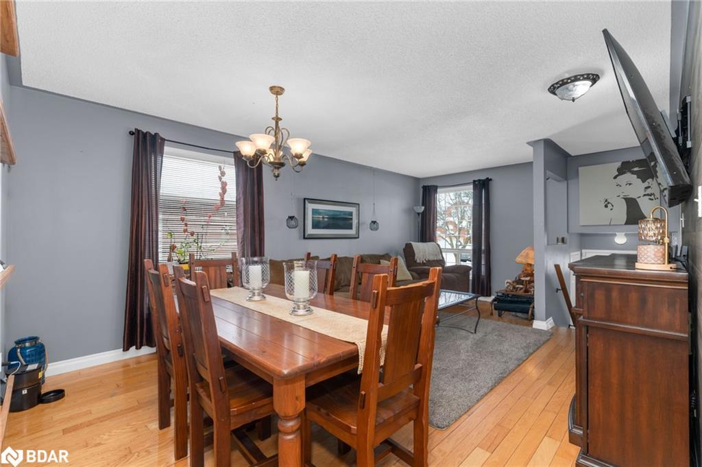 13 Kate Aitken Crescent, New Tecumseth, ON - Indoor Photo Showing Dining Room