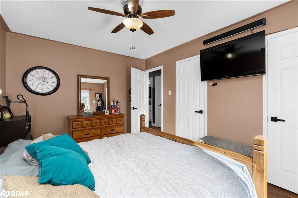 13 Kate Aitken Crescent, New Tecumseth, ON - Indoor Photo Showing Bedroom
