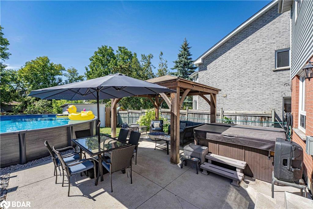 10 Carter Road, Barrie, ON - Outdoor With Above Ground Pool
