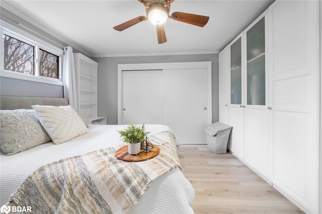 2035 Craig Road, Innisfil, ON - Indoor Photo Showing Bedroom