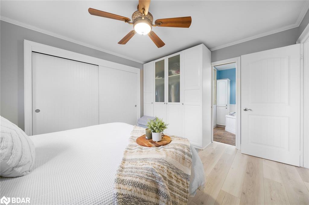 2035 Craig Road, Innisfil, ON - Indoor Photo Showing Bedroom