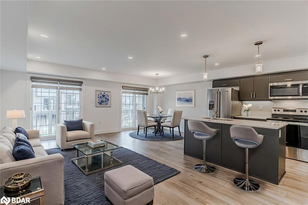 5-23 Hay Lane, Barrie, ON - Indoor