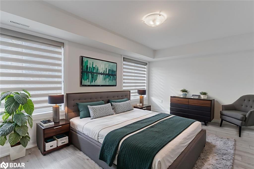 5-23 Hay Lane, Barrie, ON - Indoor Photo Showing Bedroom