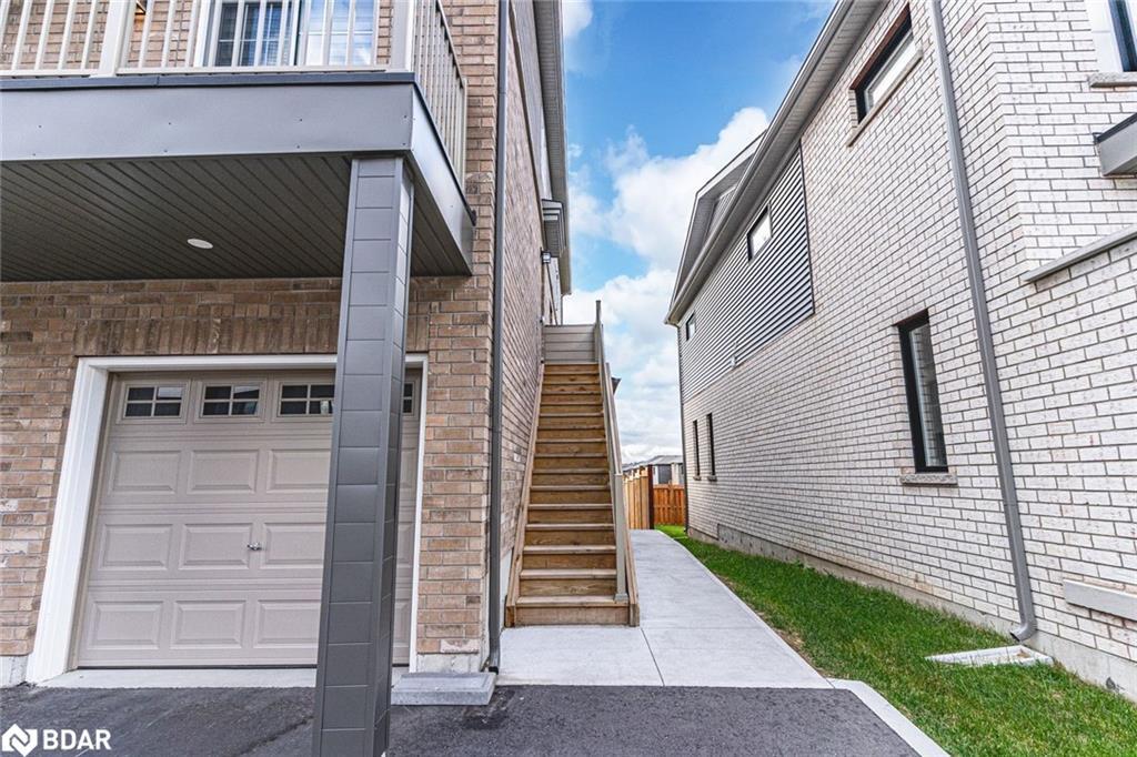 5-23 Hay Lane, Barrie, ON - Outdoor