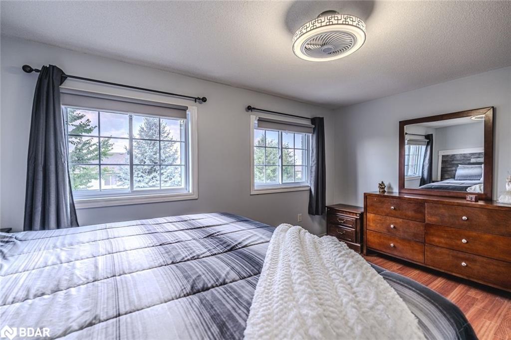193 Nathan Crescent, Barrie, ON - Indoor Photo Showing Bedroom
