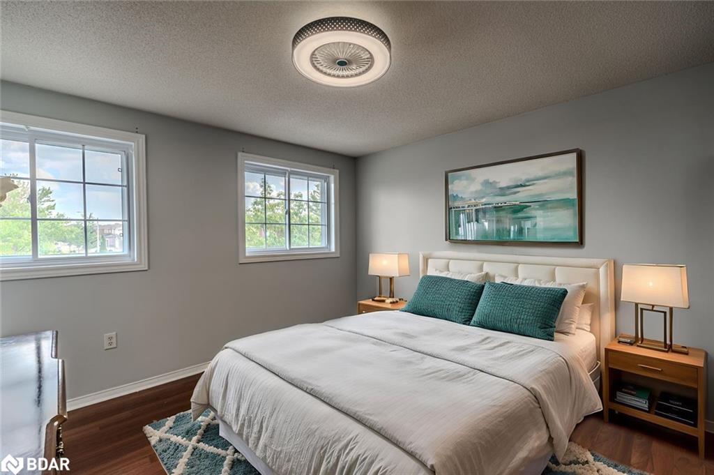 193 Nathan Crescent, Barrie, ON - Indoor Photo Showing Bedroom