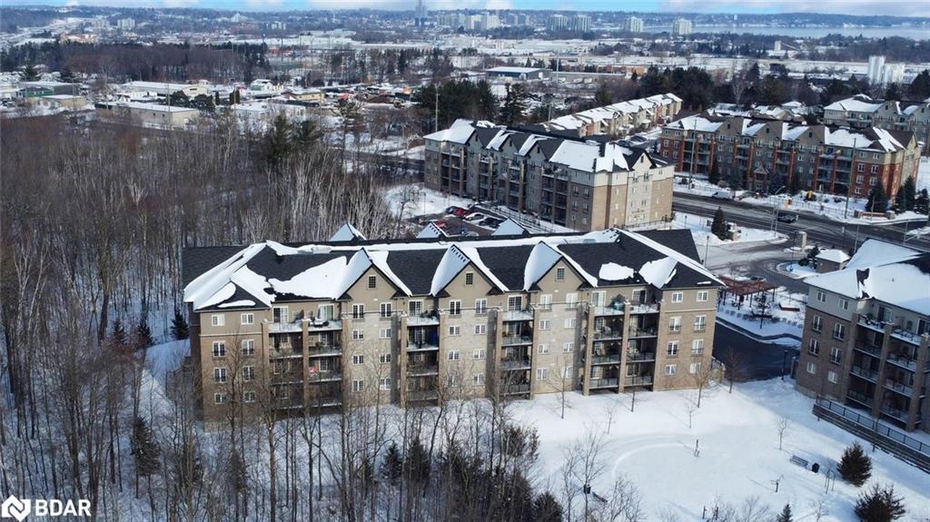 212-44 Ferndale Drive S, Barrie, ON - Outdoor