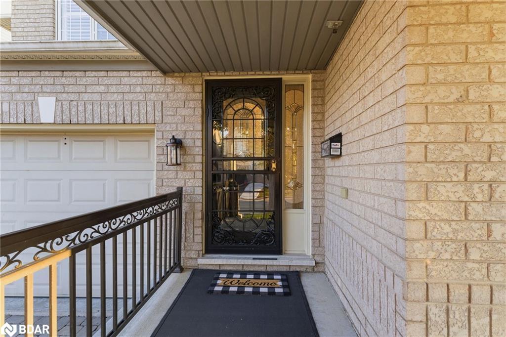 1667 Dempsey Crescent, Milton, ON - Outdoor With Exterior