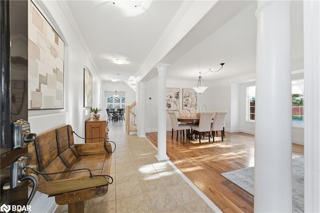 1667 Dempsey Crescent, Milton, ON - Indoor